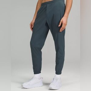 Men’s Lululemon joggers size medium
